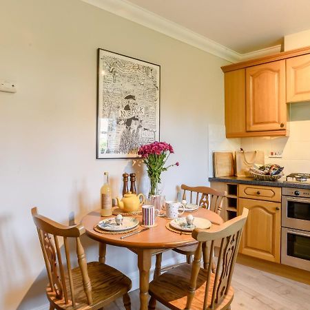 2 Oaklands Cottage ホルト エクステリア 写真