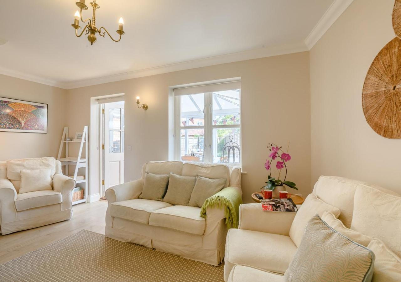 2 Oaklands Cottage ホルト エクステリア 写真