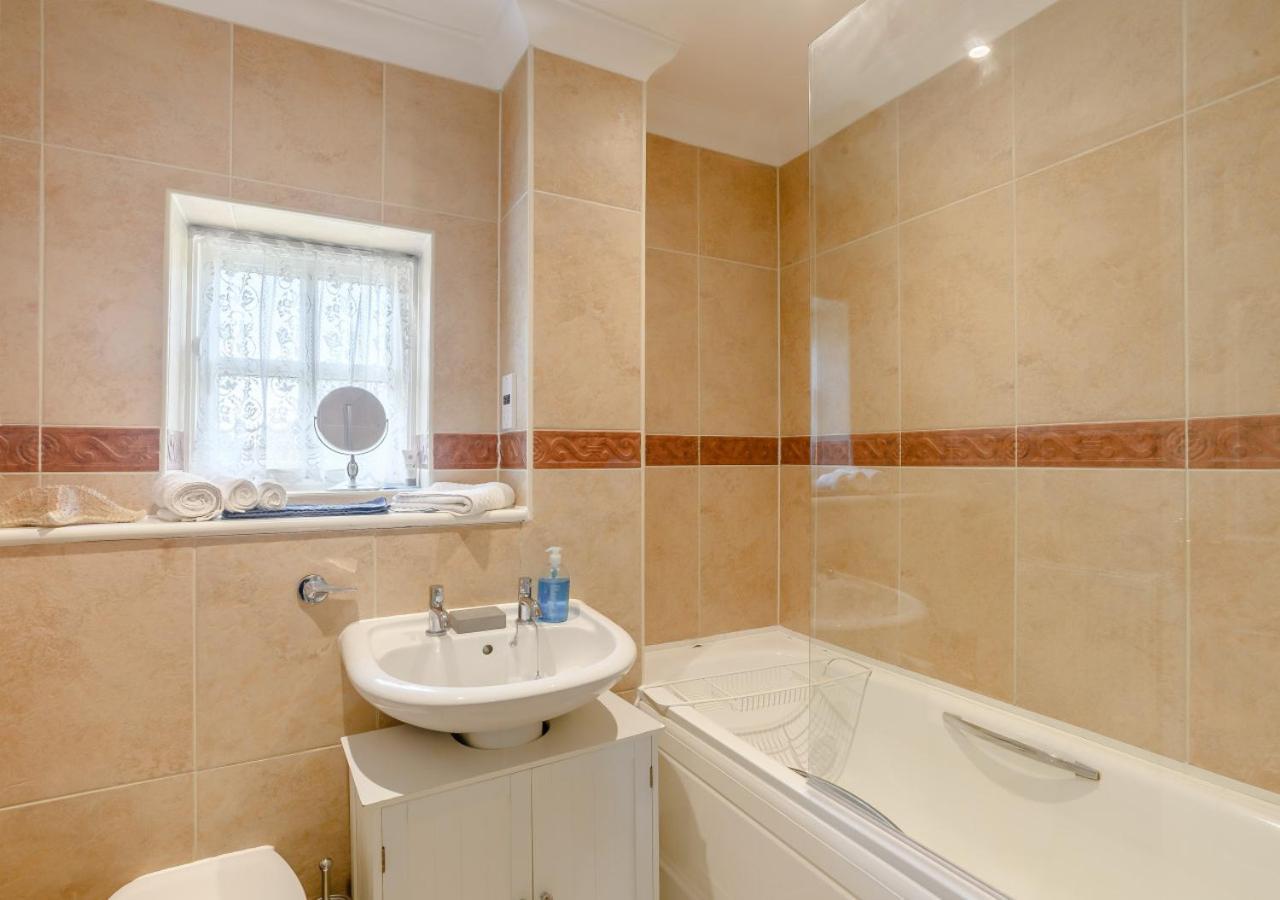 2 Oaklands Cottage ホルト エクステリア 写真