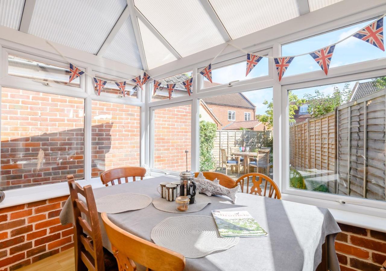 2 Oaklands Cottage ホルト エクステリア 写真